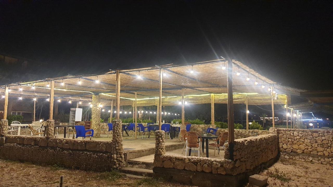 אוריקום Hotel Alba-Gert מראה חיצוני תמונה