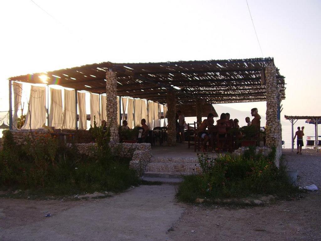 אוריקום Hotel Alba-Gert מראה חיצוני תמונה